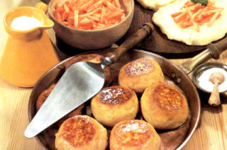 Kartoffelpfannkuchen mit Möhren