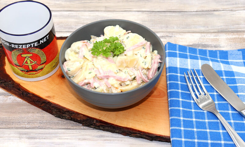 Kartoffelsalat mit Fleisch