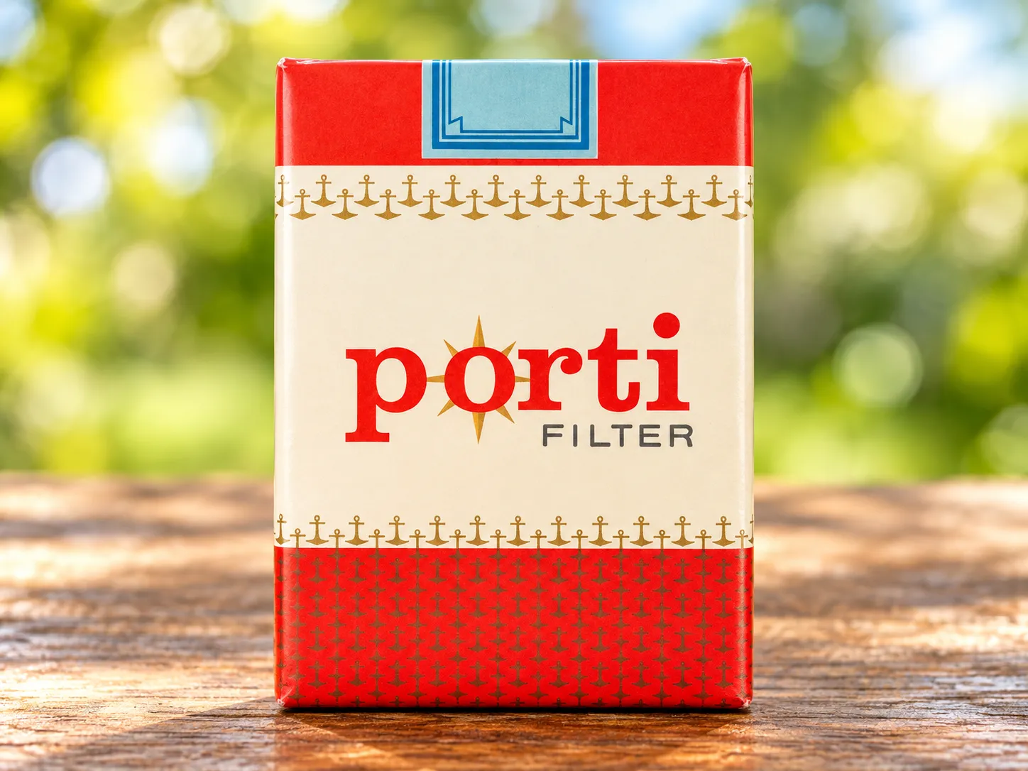 Historische Porti Filter Zigarettenschachtel aus Albanien, die auch in der DDR verkauft wurde